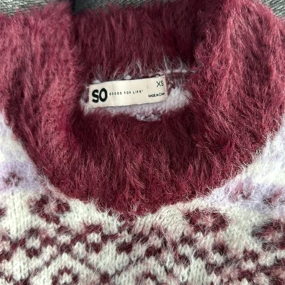 SO Sweater NWTO - Picture 2 of 3